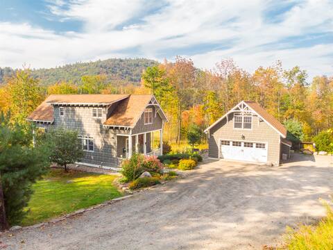 Luxury Home With Mountain View