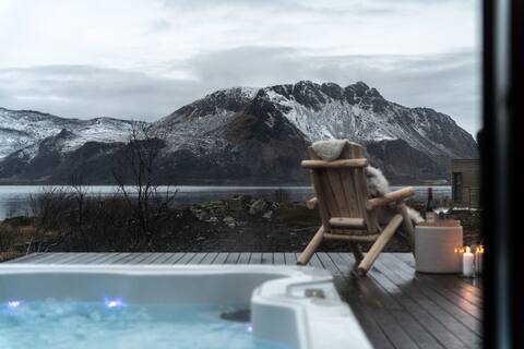 Lyngvær Summer & Winter Retreat