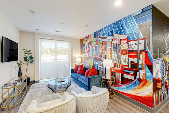 Modern 3BR 2nd-Floor | Balcony | Elevator gallery image 2