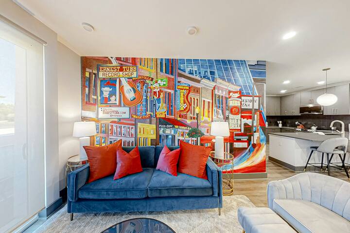 Modern 3BR 2nd-Floor | Balcony | Elevator gallery image 4