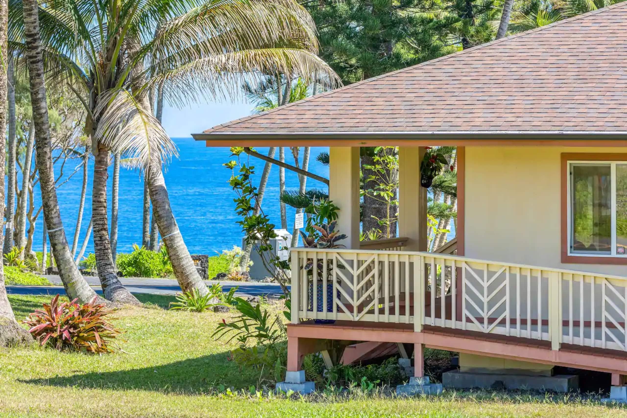 Home in Pahoa · ★4.78 · 3 bedrooms · 4 beds · 2 private baths - Image 1