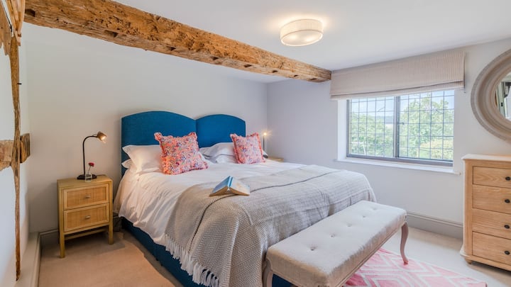Dormitorio tres, The Hunting Lodge en Ragley Estate, Bolthole Retreats