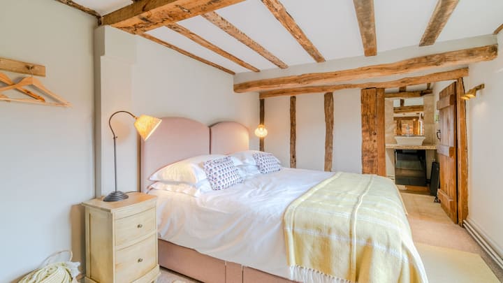 Dormitorio siete, The Hunting Lodge en Ragley Estate, Bolthole Retreats
