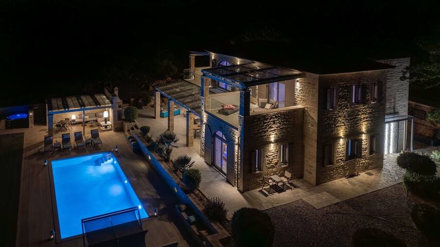 Villa Aurora Luxurius Living gallery image 5