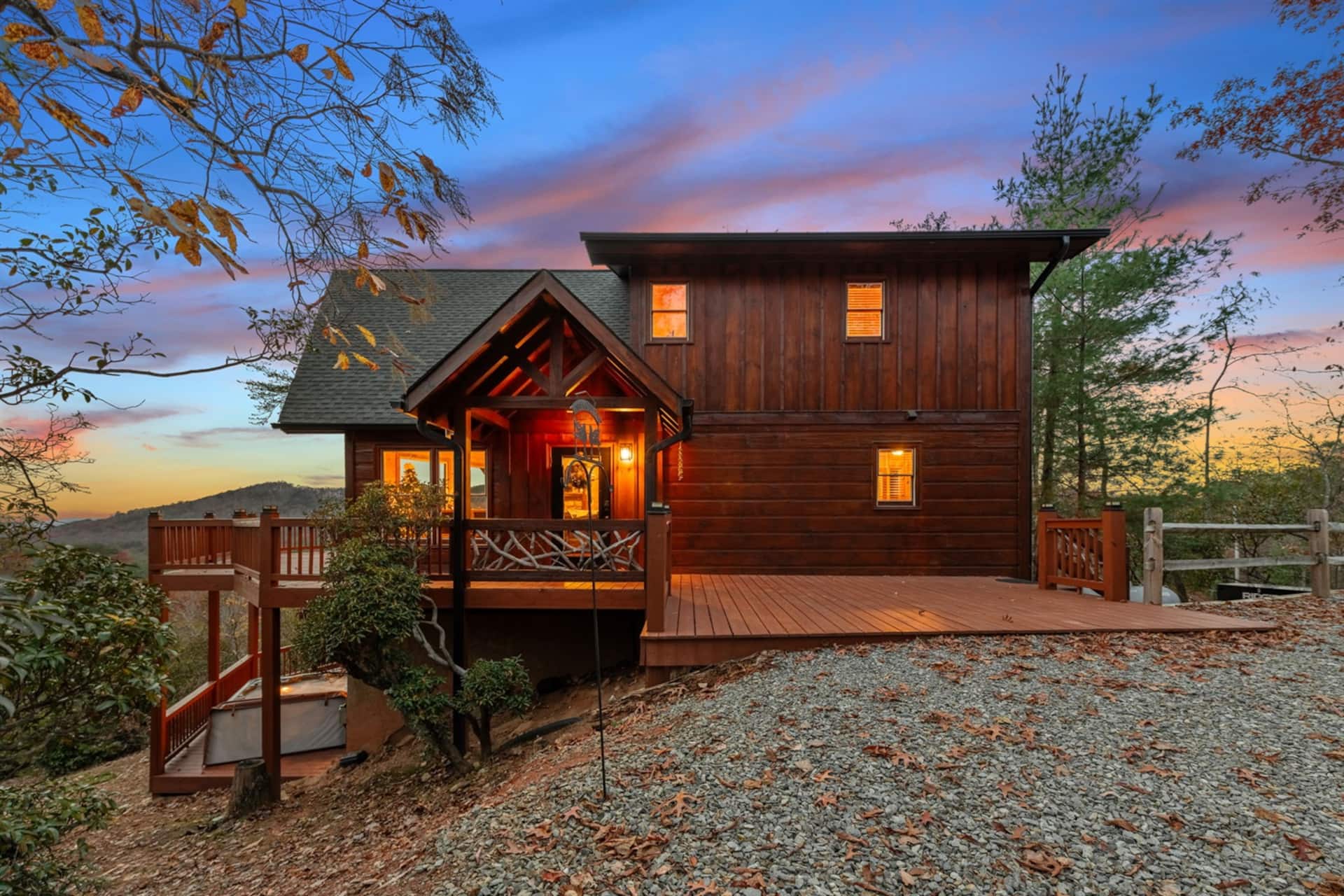 Pine Cone Peaks luxury cabin in the Blue Ridge Mountains