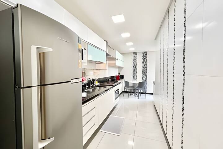 Comfort 1 block from the beach and square/ up to 6 gallery image 5