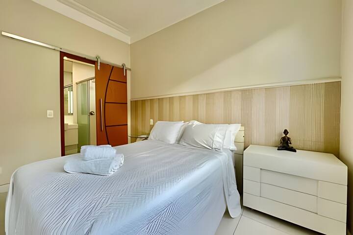 Comfort 1 block from the beach and square/ up to 6 gallery image 3