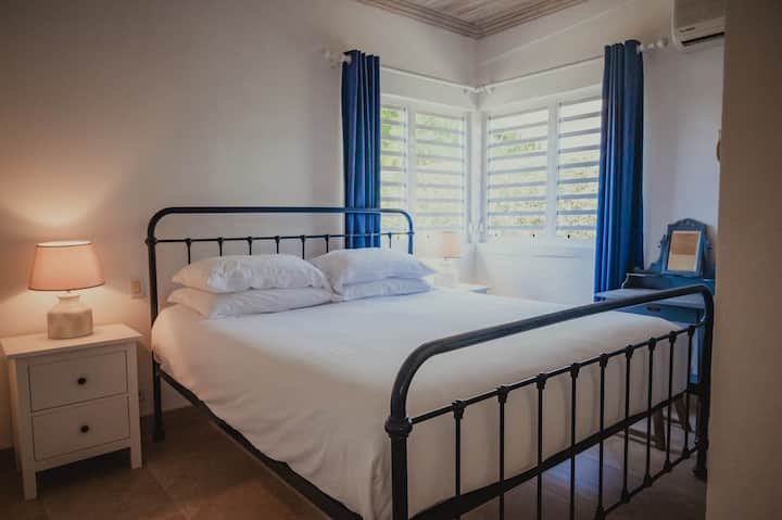 寝室1 -英国のスーパーキングサイズベッド