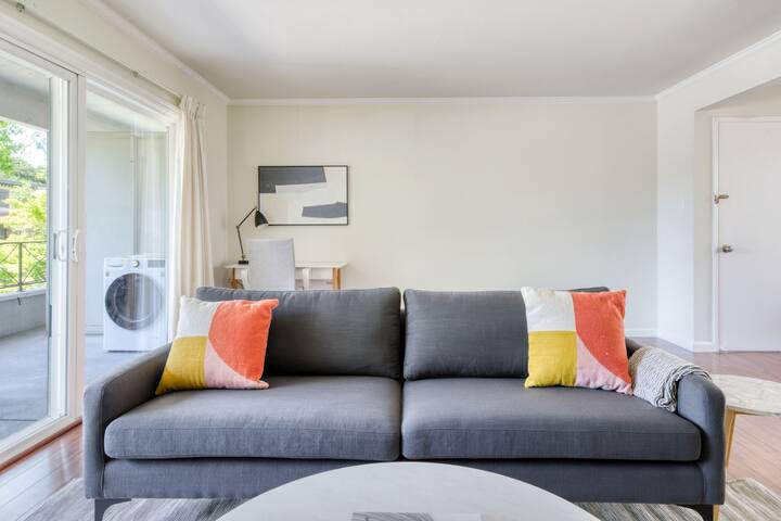 Blueground | Palo Alto, w/d & garden, nr tech gallery image 2