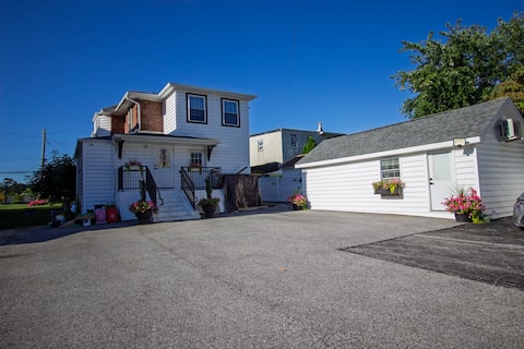 Devon - Horse Show, History, Walk to Shops, Café's