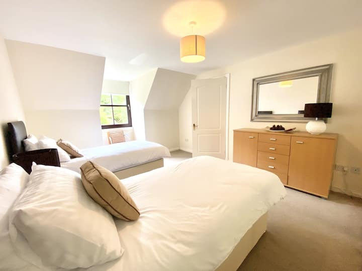 Надворешна соба со два кревета