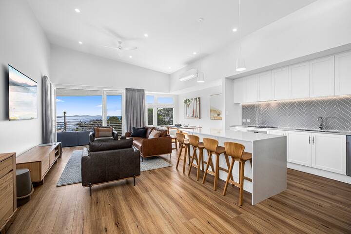 Bluehaven Woolgoolga Ocean View 200m to Beach/Cafe gallery image 3