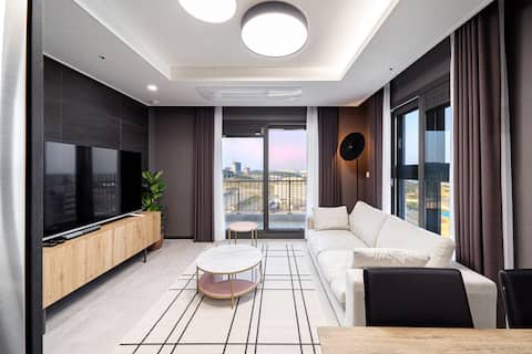 #Two rooms #Ikea #Lotte Mall Cozy space in front of Lotte World!