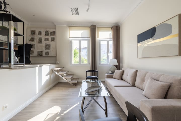 Ancient Athens Great Apt Home Office w/Acropolis V