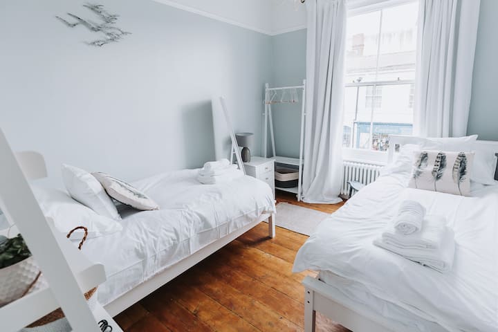 غرفة نوم مزدوجة 