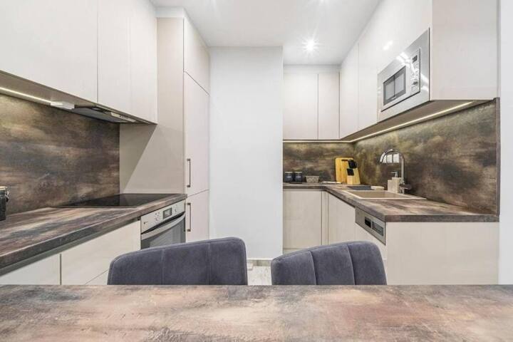 Temple of PPG in Thessaloniki gallery image 2