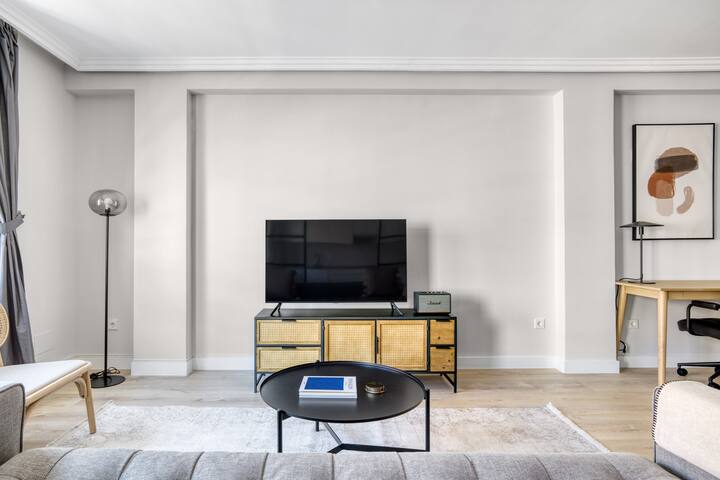 Blueground | Retiro, fully furnished gallery image 2