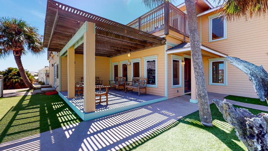 Life In Paradise Vacation Rentals managed Airbnb listing 1