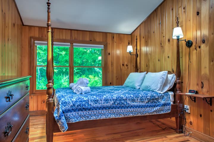 Gornji kat – 4. spavaća soba – bračni krevet