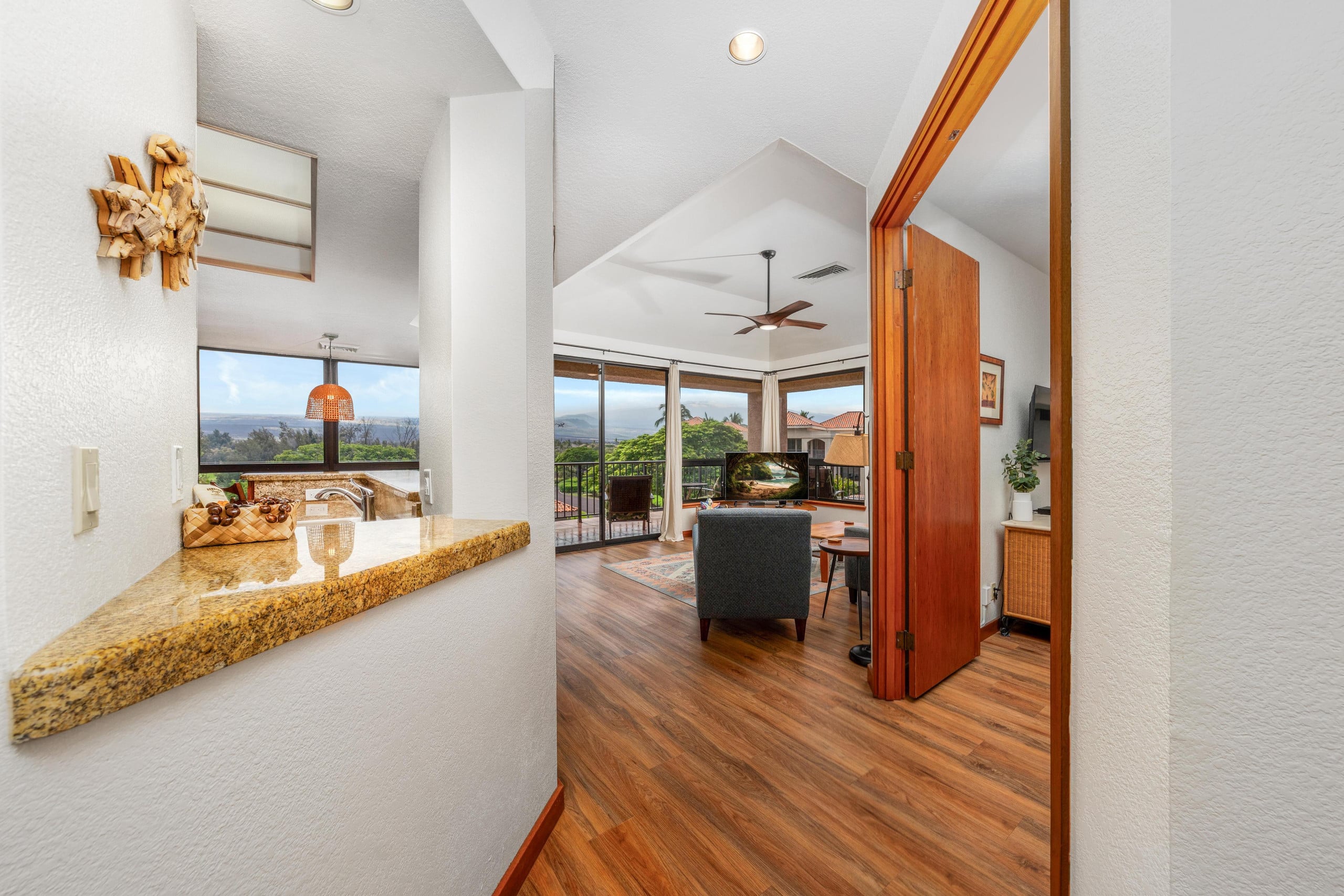 Waikoloa condo w/ mountain views and pool - Photo 18