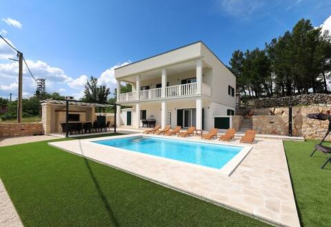 Villa Zrmanja