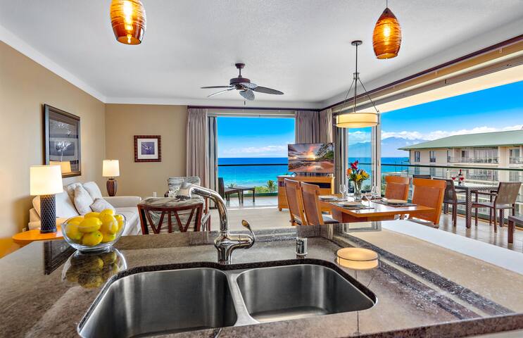 Maui Resort Rentals: Honua Kai Hokulani 715 gallery image 5