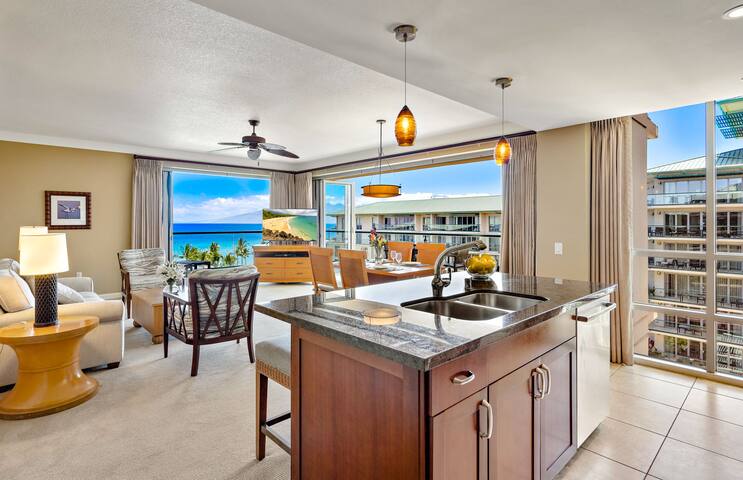 Maui Resort Rentals: Honua Kai Hokulani 715 gallery image 2