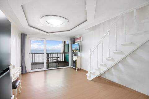 Love No. 5, where you can feel nature and emotion with your loved ones at the same time (2nd floor,