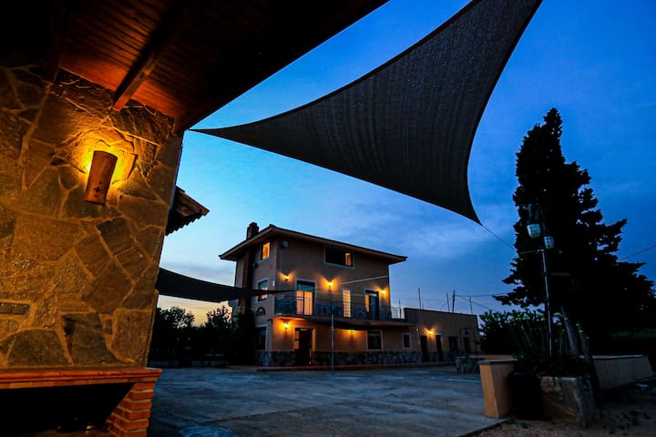Litoral Costa Dorada managed Airbnb listing 2