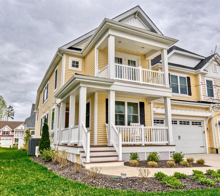 Coastal Club * 5BR Luxury House w 3.5 Baths Villas for Rent in Lewes