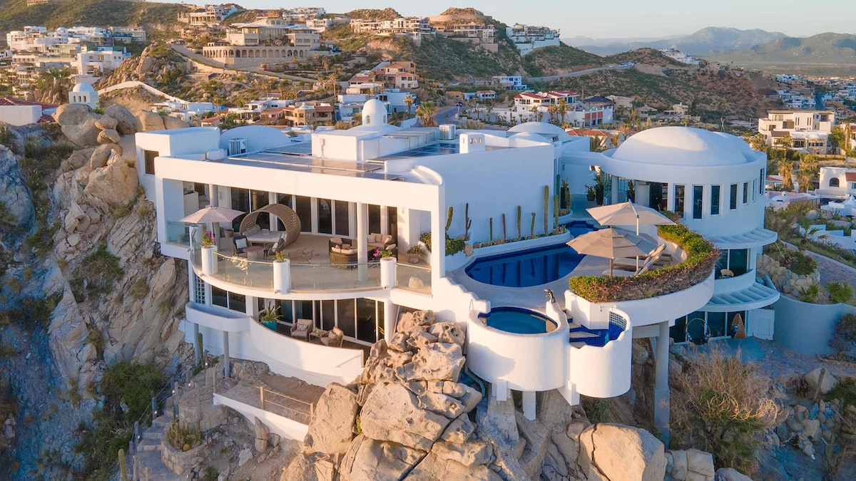 Cliffside Villa w/ HUGE View, Pool, Sauna, Butler - Villas for Rent in Cabo San Lucas, Baja California Sur, Mexico - Image 1