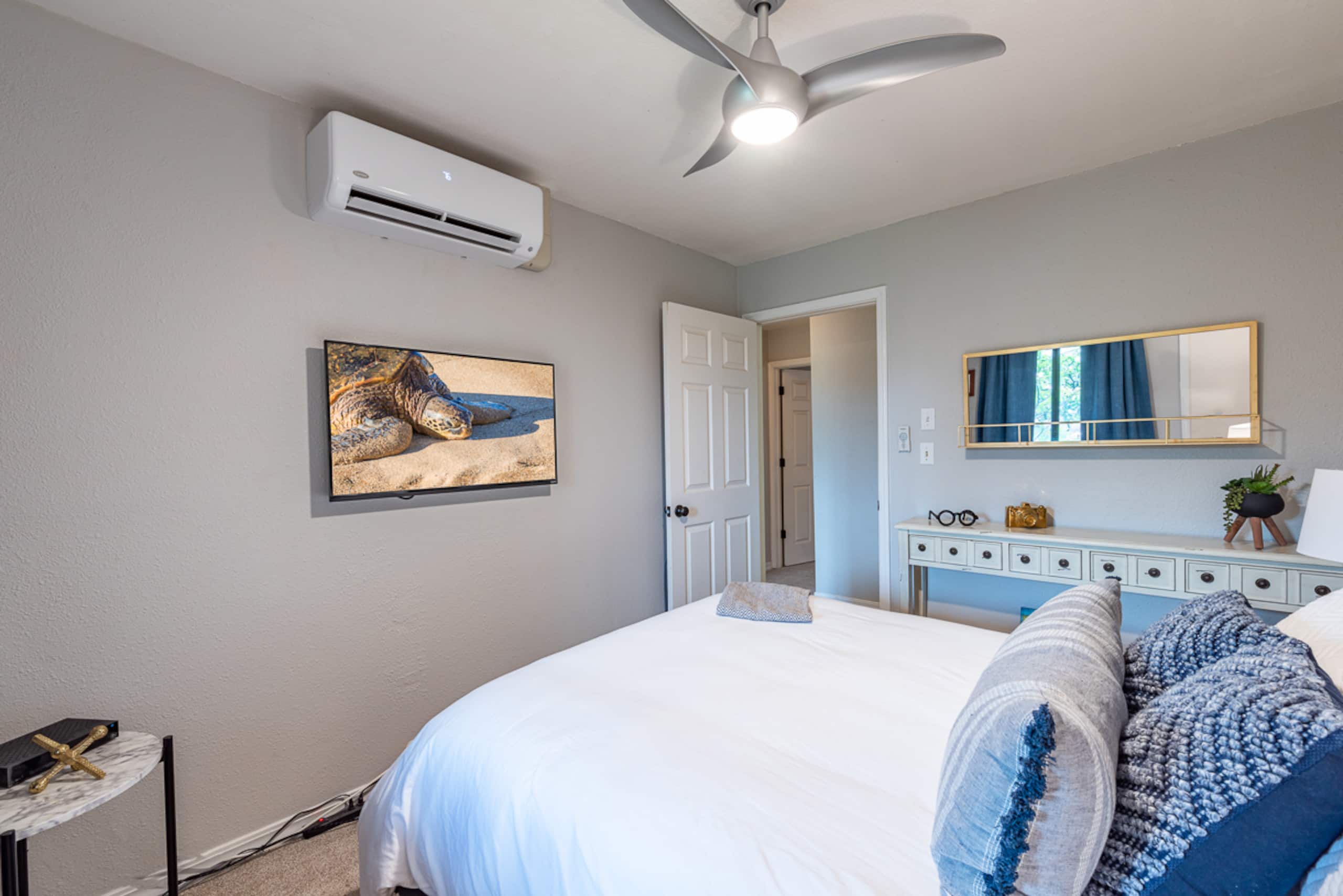 Condo in Lahaina · ★4.98 · 3 bedrooms · 3 beds · 2.5 baths - Image 37