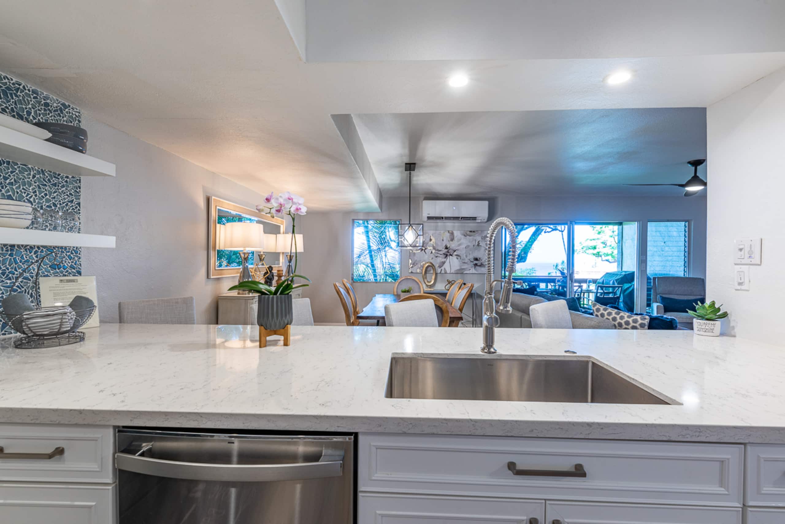 Condo in Lahaina · ★4.98 · 3 bedrooms · 3 beds · 2.5 baths - Image 12