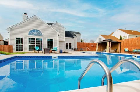 Gorgeous Graham Home with Private Outdoor Pool!