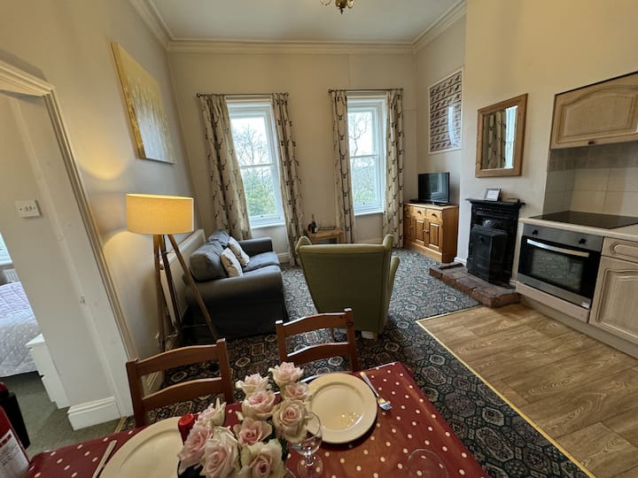 Haddon Apartment, Hargate Hall - Castleton