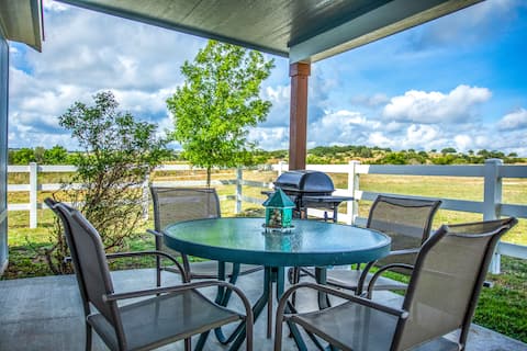 Blue Cottage | Close to Wineries | Peaceful