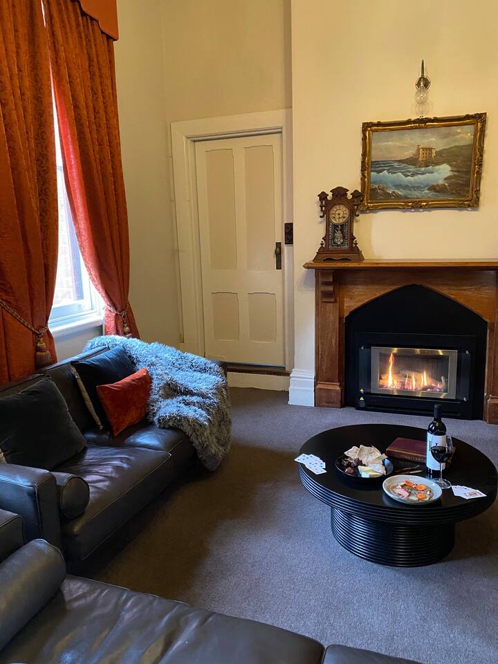 Top Airbnb: The Residence of MacKenzie Quarters in City Of Greater Bendigo