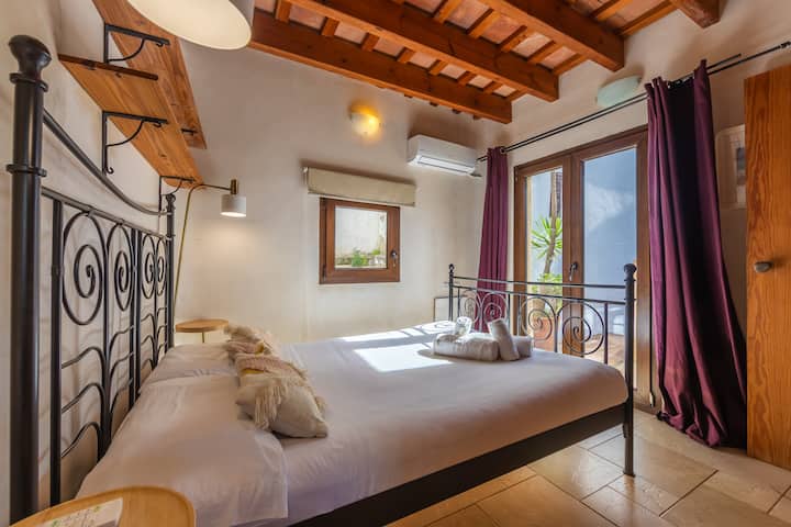 Habitación 3 con Acceso Directo a Azotea, Aire Acondicionado y Baño en Suite