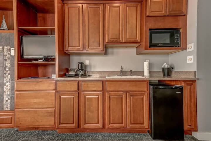 Regatta Suite - Sweet Haven Nelscott Manor - Lincoln City, OR