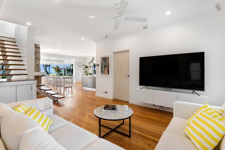 La Balena by Palm Beach Holiday Rentals gallery image 4