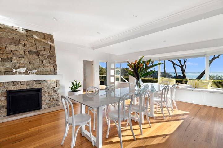 La Balena by Palm Beach Holiday Rentals gallery image 3