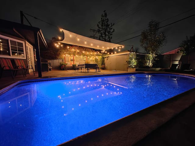 *Newly Built* w/ HTD Pool, Cabana, BBQ