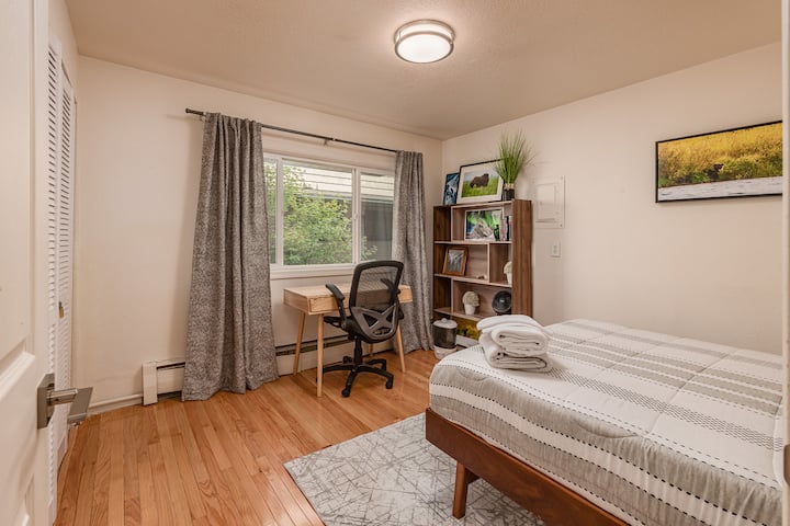 Još jedan radni stol za rad na daljinu