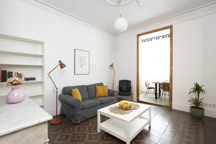 Rambla Catalunya Authentic&Central Catalan flat gallery image 5