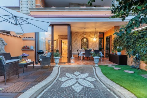 A Luxury 2 Bedrooms Villa with Garden and Private