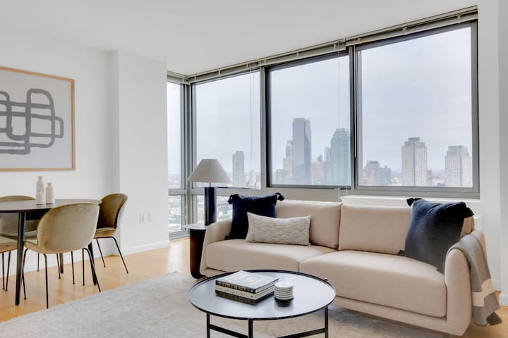 Blueground | LIC, w/d, doorman, nr East River