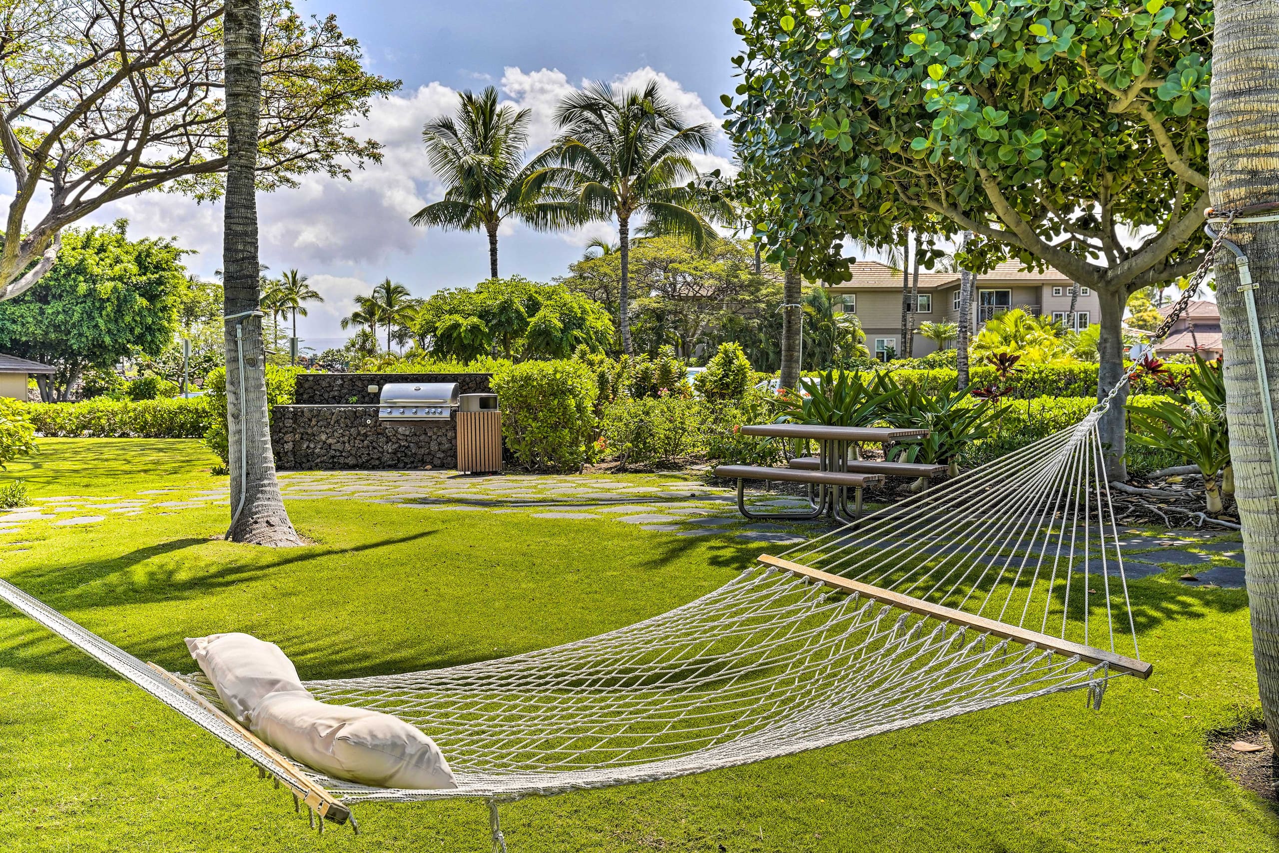 Sun-Soaked Waikoloa Retreat w/ Private Lanai - Photo 41