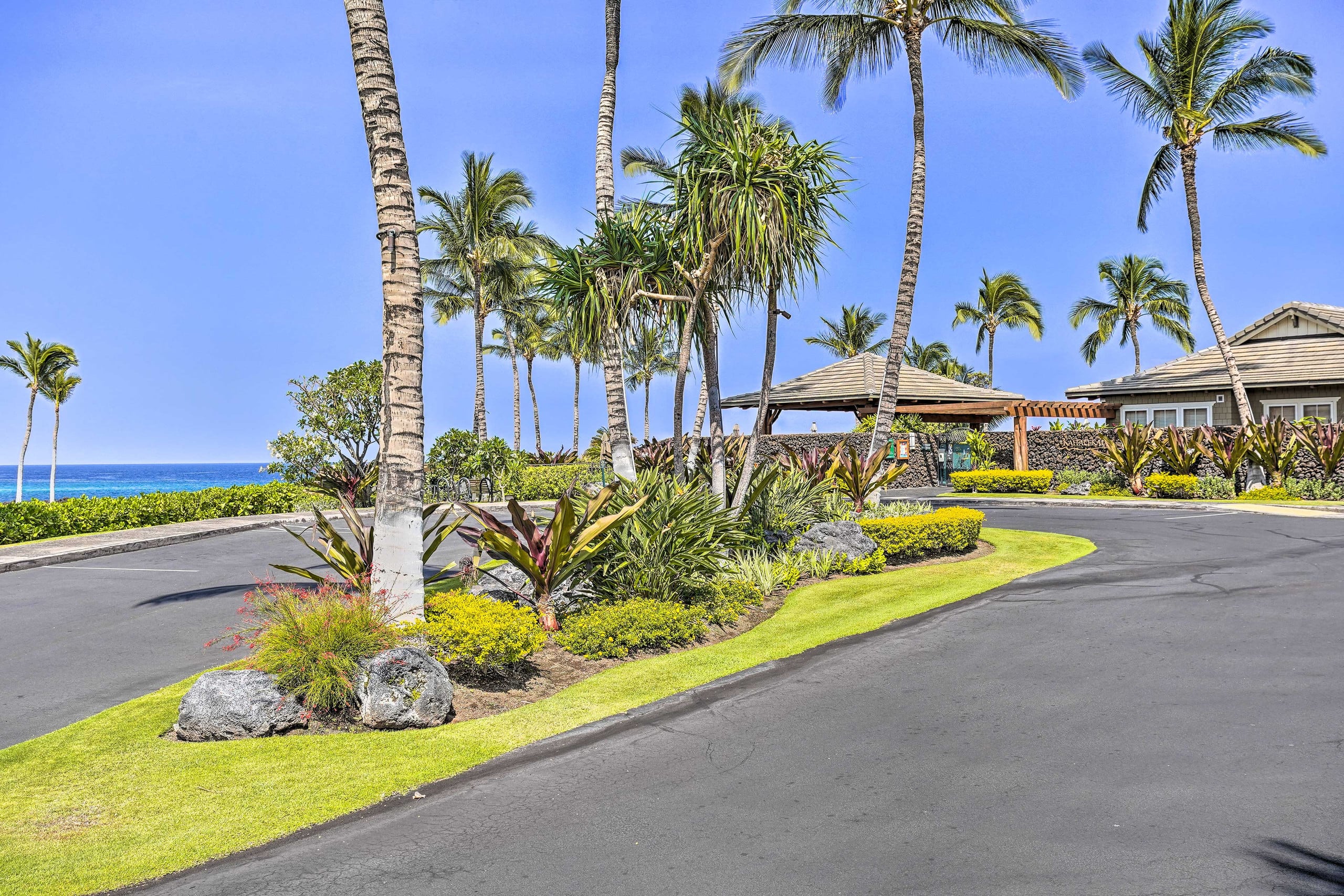 Sun-Soaked Waikoloa Retreat w/ Private Lanai - Photo 36