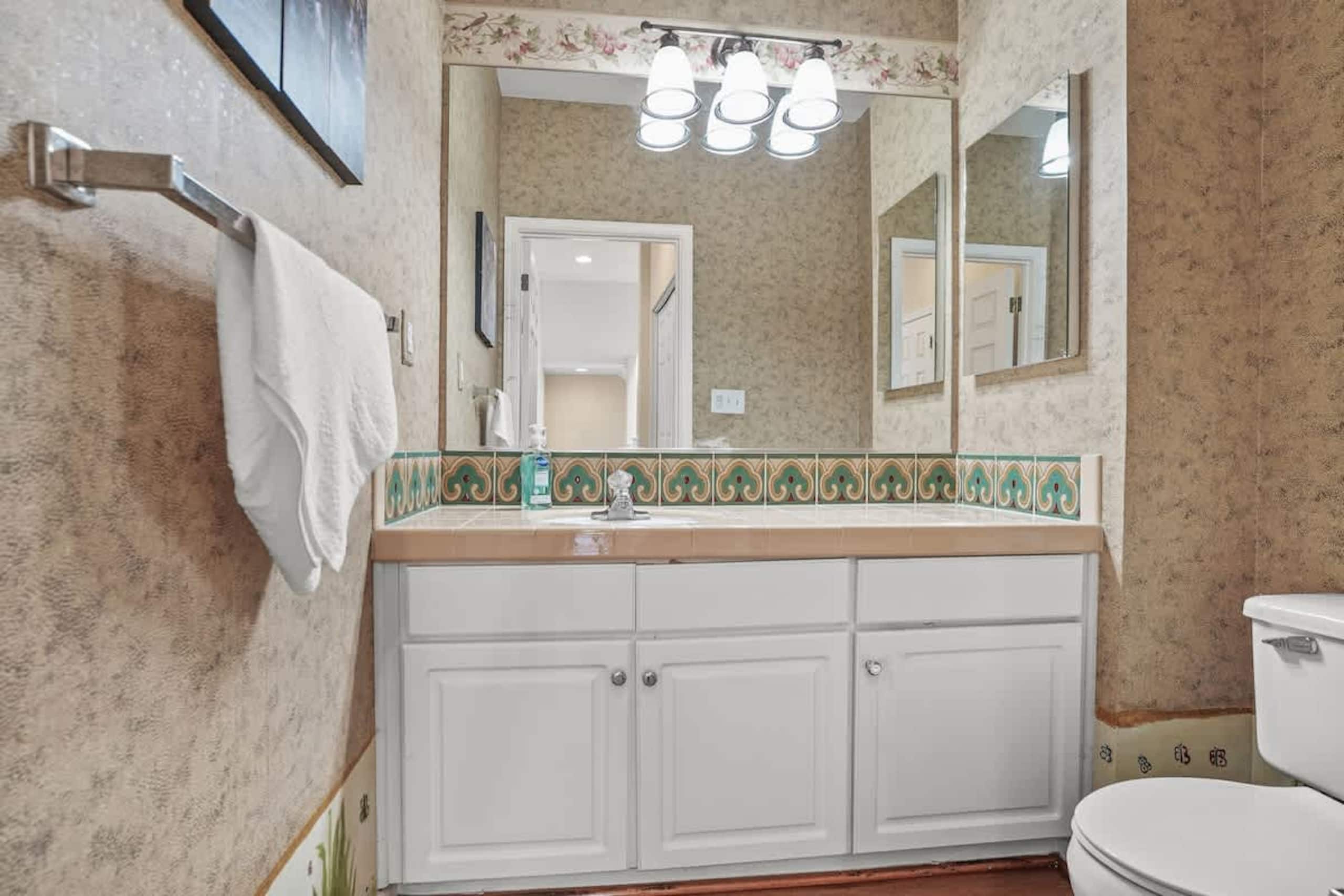 Home in San Francisco · ★4.86 · 2 bedrooms · 2 beds · 2 baths - Image 22