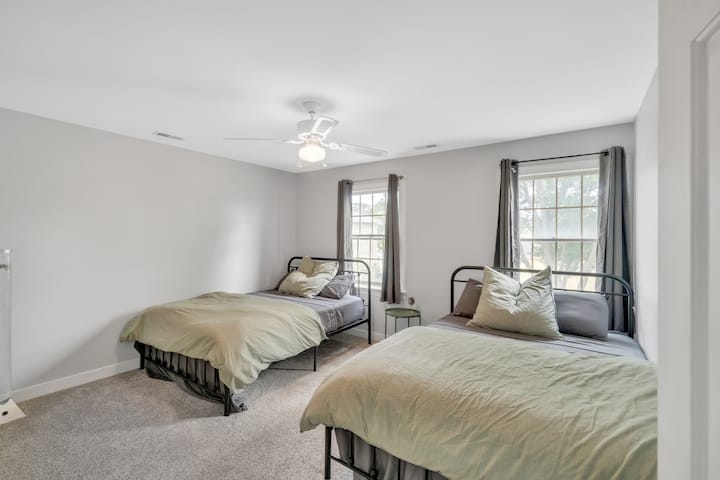 Kitanda, Chumba cha kulala, Samani, Ndani, Feni ya Dari